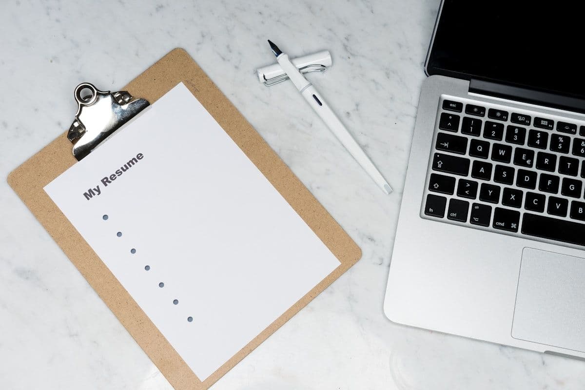 First-response checklist for retail ops teams triaging the same exceptions every day before escalating to IT